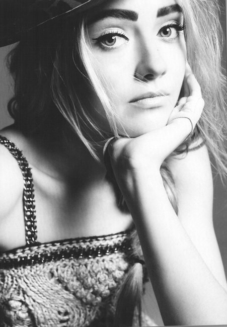 dakotafanningvogue7 dakotafanningvogue7